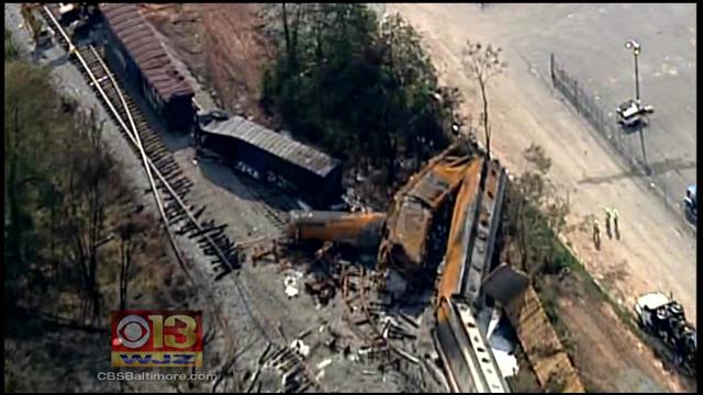 NTSB: Distracted Truck Driver Using Bluetooth Caused 2013 Train Derailment