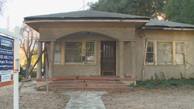 This uninhabitable Palo Alto home went on the market for $1.8-million. (CBS)