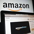 Amazon reaches book deal with Simon & Schuster
