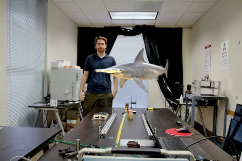 Magic Leap, in which Google invested $542 million on Wednesday, intends to make a device that overlays digital animation on a user’s field of vision.