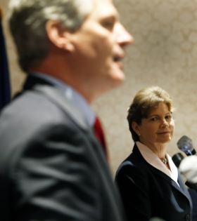 Jeanne Shaheen,Scott Brown