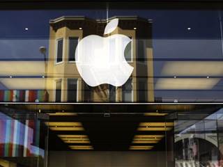 Apple Rings Up Strong iPhone 6 Sales in September Quarter