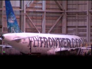 Frontier Airlines Contacts Passengers on Ebola Patient's Flight