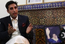 Bilawal Bhutto Zardari, chairman of the Pakistan Peoples Party (PPP), gestures during an interview with Reuters at his family residence in Naudero, some 21 kilometres (13 miles) from Larkana, October 22, 2014. REUTERS/Akhtar Soomro