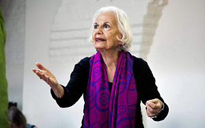 Ruth Posner, Holocaust survivor, rehearsing for her new play