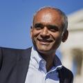 FCC chair lights new legal path for Aereo, other online video streamers