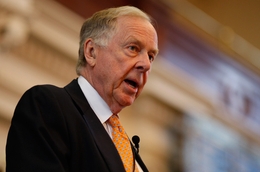Legendary oilman T. Boone Pickens says operators are to blame for plunging oil prices.