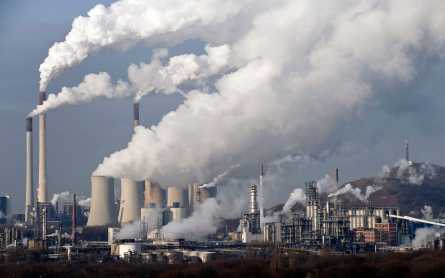 EU reaches deal to cut emissions by at least 40 percent