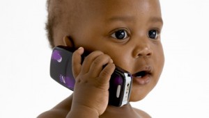 baby-with-cell-phone