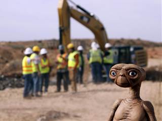 Hundreds of 'E.T' Atari Games Dug Up in New Mexico To Be Auctioned