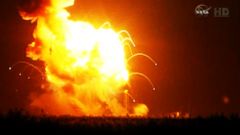 VIDEO: WN 10/28: Rocket Explodes During Takeoff