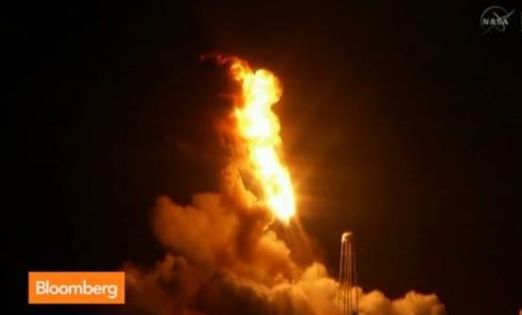 Photo: Raw Fireball Video: Rocket explodes on launch in Virginia: http://bloom.bg/1yI0DOR