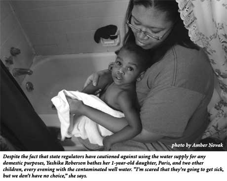 photo of Yashika Roberson and her daughter Paris