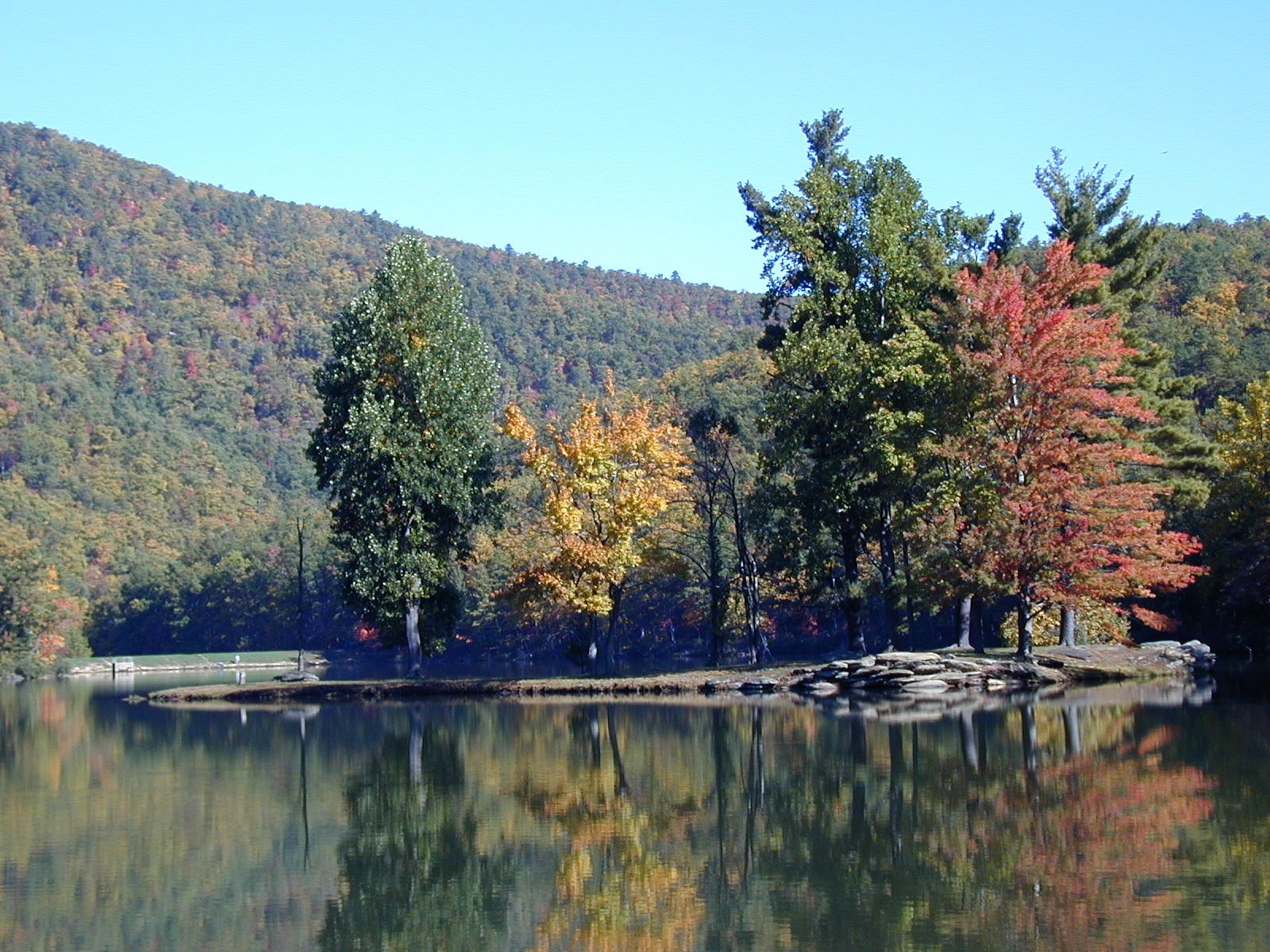 Sherando Lake Fall Colors