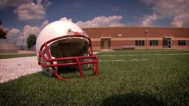 Northwest HS Replaces 100 1-Star Football Helmets