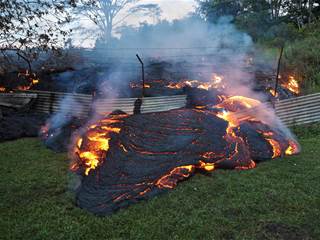 Hawaii Lava 100 Feet from Homes, National Guard Called Out