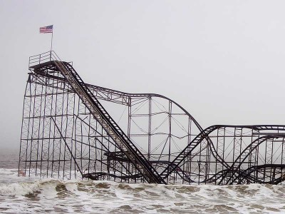 Damage to the New Jersey shoreline from Superstorm Sandy. (Lynnis Jones / Shutterstock)