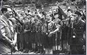 Hitler döneminde eğitim: Nazi yaşken eğitilir!