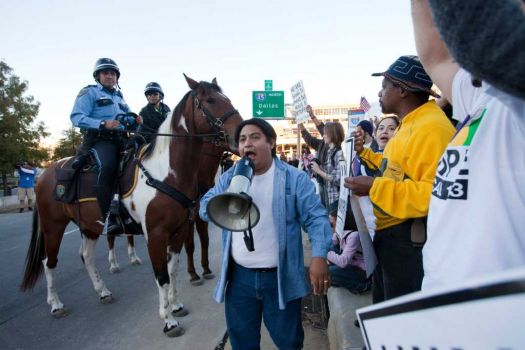 Members of Occupy Houston march through downtown Houston. Photo: Eric Kayne, For The Chronicle / © 2011 Eric Kayne