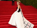 Sarah Jessica Parker attends the "Charles James: Beyond Fashion" Costume Institute Gala at the Metropolitan Museum of Art on May 5, 2014 in New York City.  (Photo by Larry Busacca/Getty Images)