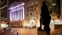 US stock market drifts a day after setting record - Photo