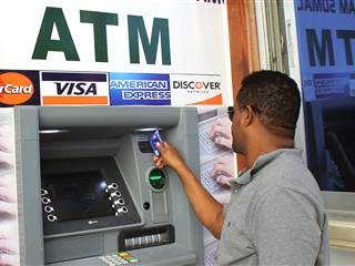 Bank Installs First-Ever ATM in Somalia 