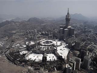 'Mecca-hattan': Modern Face of Islam's Holiest City Revealed