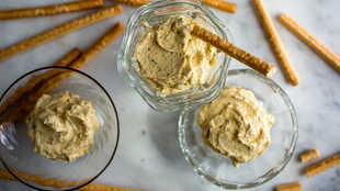 Cheddar Scallion Dip