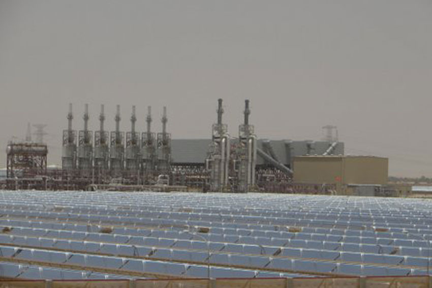 By harnessing the power of the sun, the United Arab Emirates is cutting greenhouse gas emissions, generating jobs and a laying the foundation for low-carbon economic progress. Photo: UN