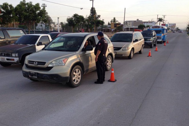 Autos sin placas serán llevados al corralón, advierte Tránsito La Paz