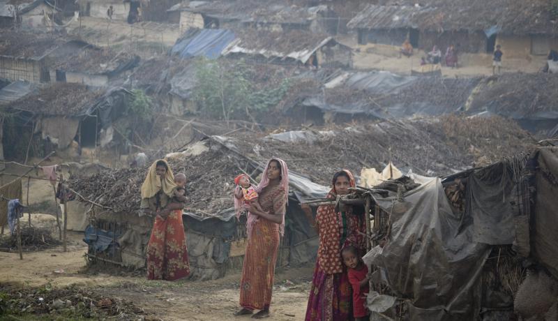Unregistered stateless Rohingya refugees from Myanmar at an unofficial camp in Bangladesh. Photo: UNHCR /S. Kritsanavarin / November 2008.
