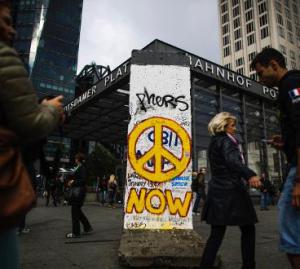 Then and Now: The Berlin Wall