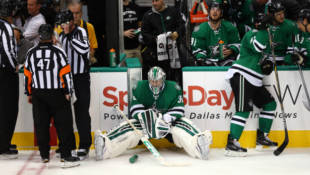 The Stars' Kari Lehtonen  waits for the start of overtime against the St. Louis Blues at the American Airlines Center Tuesday night.  (Credit: Ronald Martinez/Getty Images)