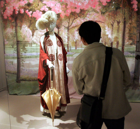 A Paul Poiret design on display during the 2007 exhibit "Poiret: King of Fashion" at the Metropolitan Museum of Art.
