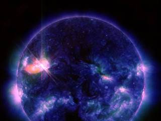 Close One! X-Class Solar Flare Causes Radio Blackouts