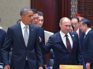 Obama and Putin Exchange Pleasantries at Asia Summit