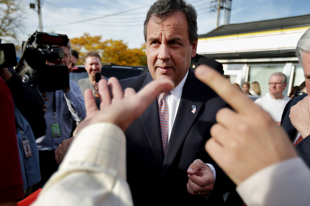 New Jersey Gov. Chris Christie talks to voters during while campaigning for Maryland Republican gubernatorial candidate Larry Hogan (R) on Oct. 28, 2014 in Glen Burnie, Maryland.