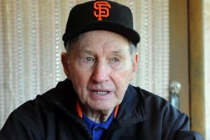 Alvin Dark, All-Star shortstop and Giants, A’s World Series manager, passes away - Photo