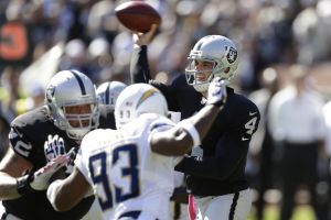 With Chargers in skid, this could be Raiders’ best chance - Photo