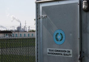 Texas has 13 air monitors in five cities that measure hydrogen sulfide 