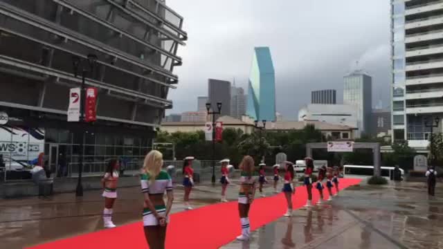 Dallas kicks off GOP site selection visit with elaborate greeting (Video)
