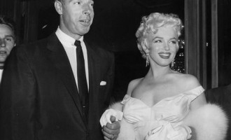 Monroe letter collection makes its way to auction
