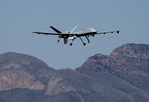 Drones vigilan frontera México-Estados Unidos