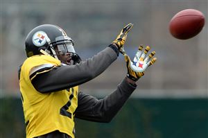  The Steelers' William Gay practices on the South Side.