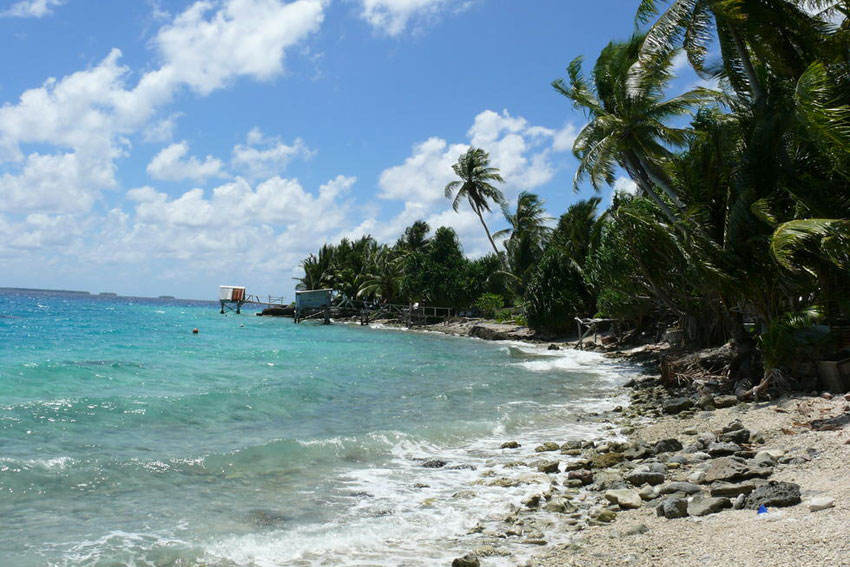 Nukunonu Atoll seaside is one of the regions of the world vulnerable to the impact of the climate change. UN Photo/Ariane Rummery (file photo)