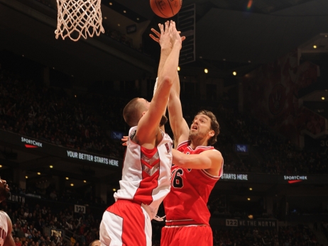 Pau Gasol vs. Raptors