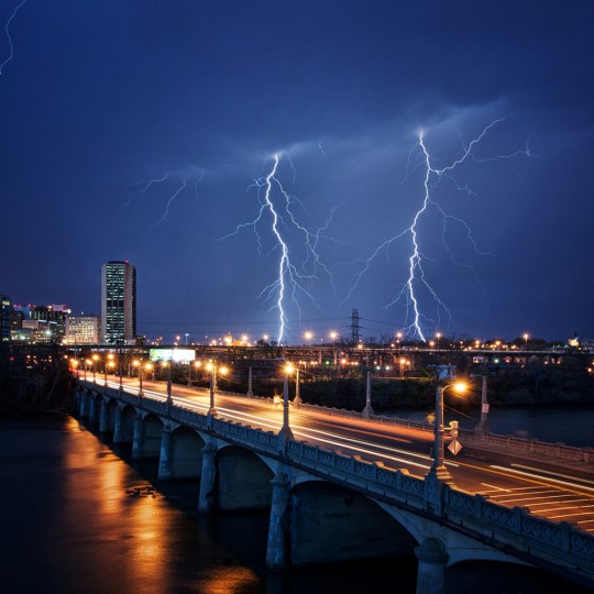 Lightning in Richmond, Va. (Photo Credit: Jamie Betts)