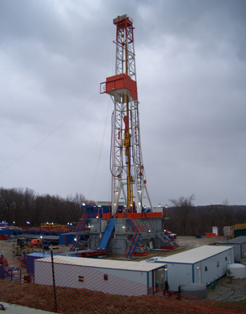 Gas drilling rig on Marcellus Shale near Buffalo, Pennsylvania