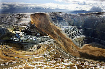 BinghamCanyon-landslide-april2013-Deseret