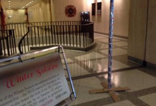 Festivus Pole to Again Go in Florida Capitol